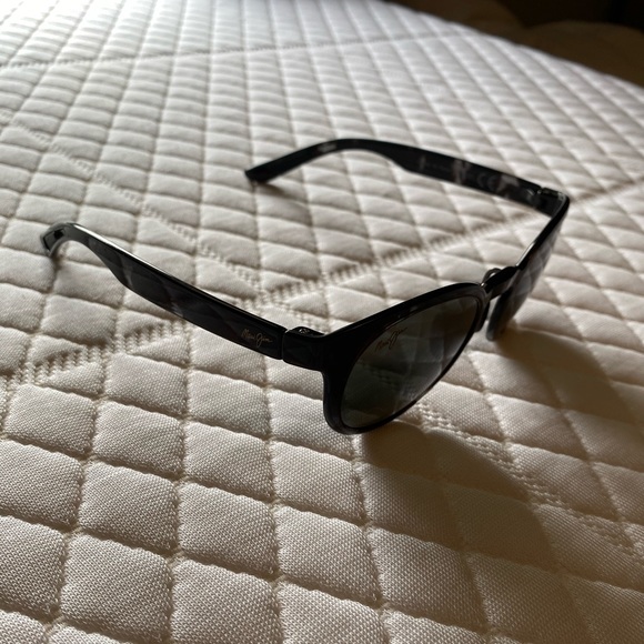 Used Maui Jim’s (keanae 71717557) - Picture 2 of 3